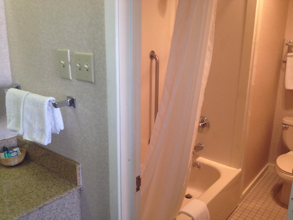 Americas Best Value Inn And Suites Desoto Ngoại thất bức ảnh