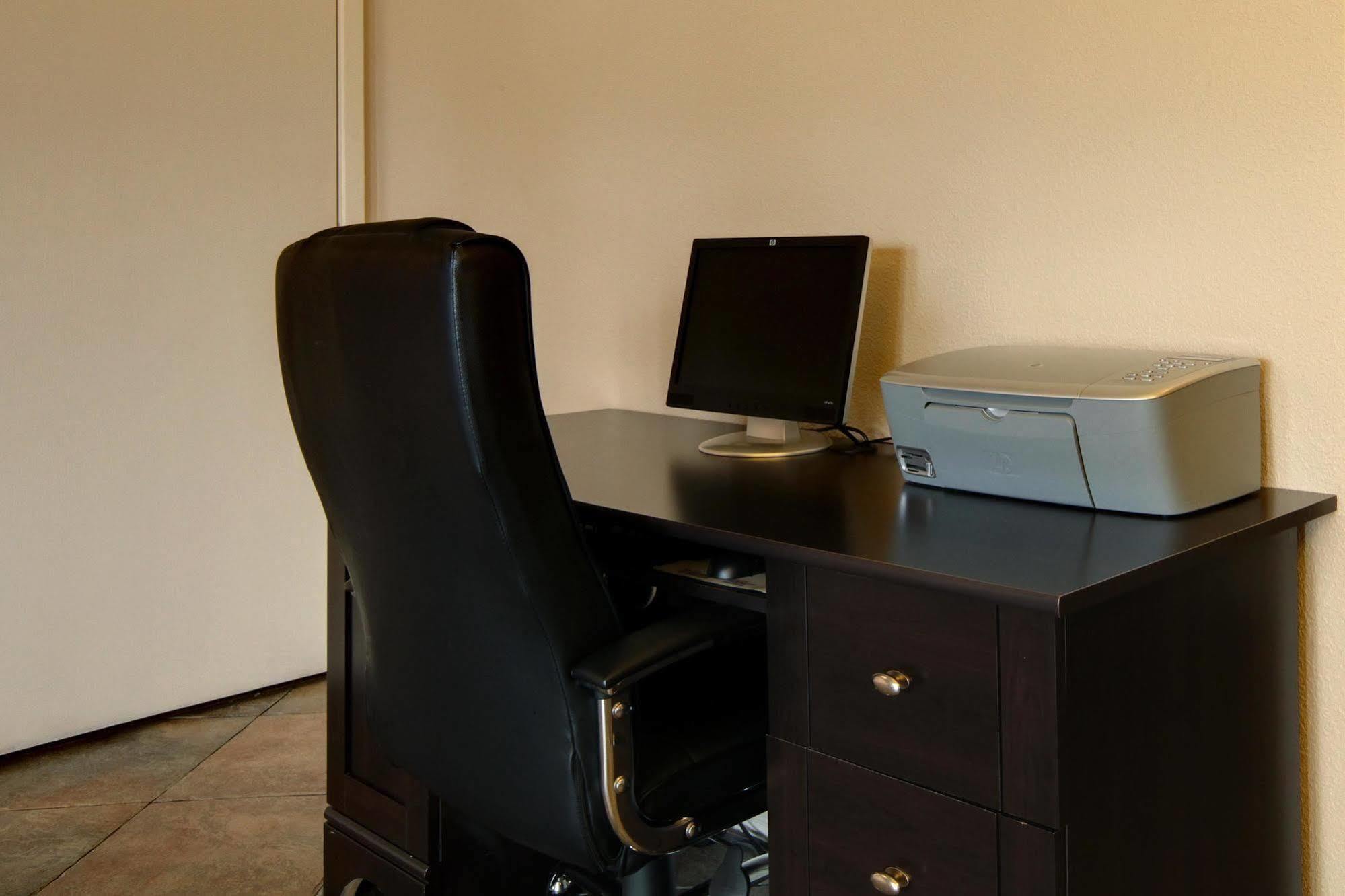 Americas Best Value Inn And Suites Desoto Ngoại thất bức ảnh