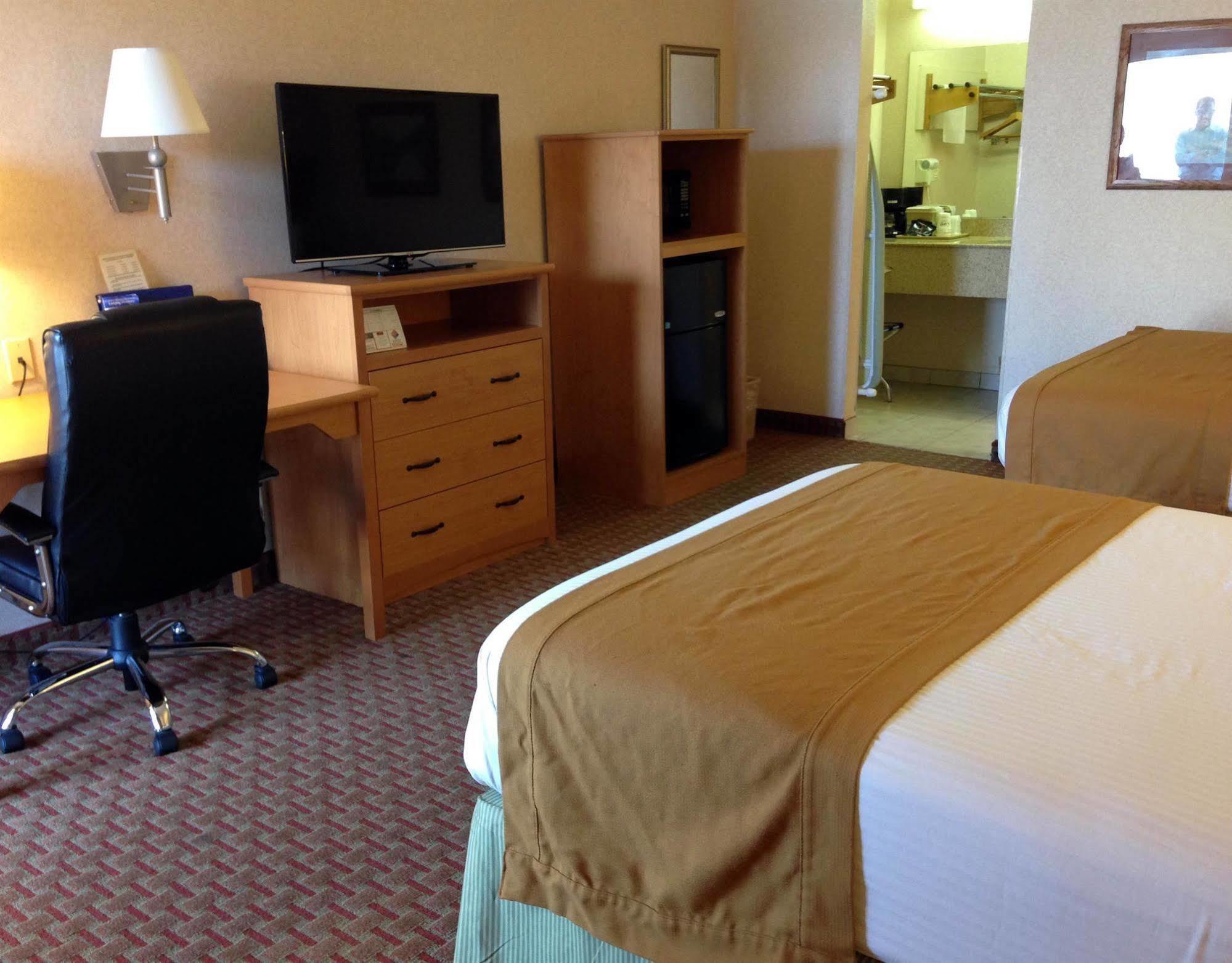 Americas Best Value Inn And Suites Desoto Ngoại thất bức ảnh